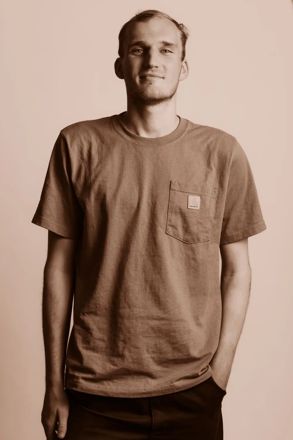 Geister Familie - Jonas Brunkau